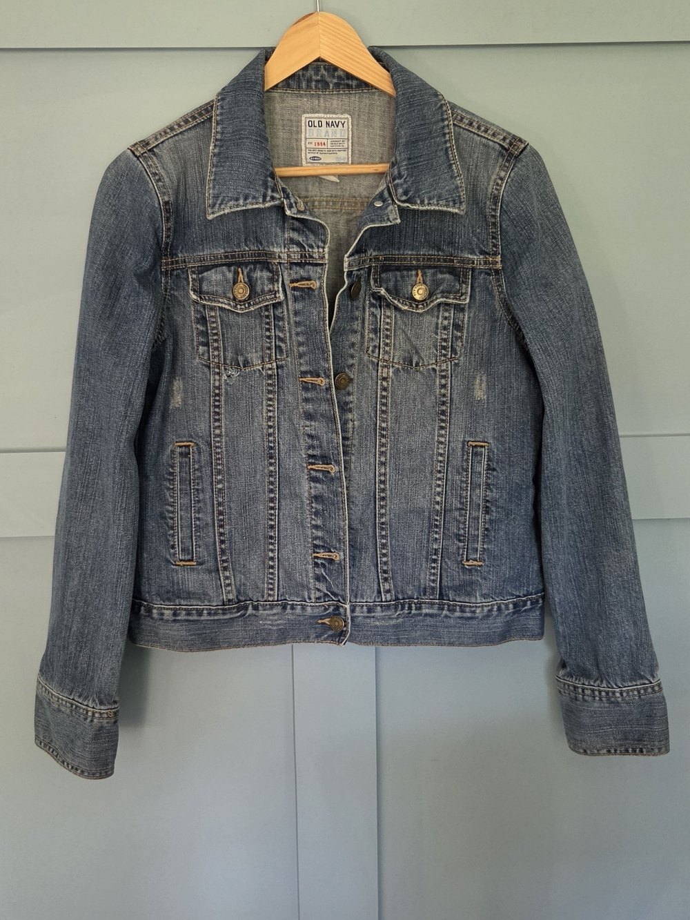 Old Navy Classic Light Blue Denim Jacket, Size Medium